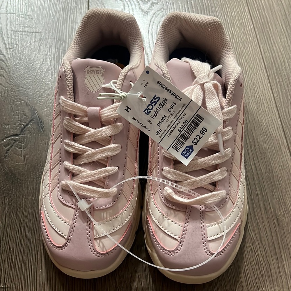NWT Pink KSwiss Tennis Shoes Size 3